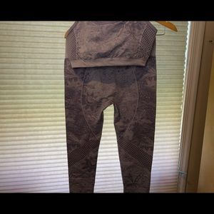 Fabletics 2 piece set.